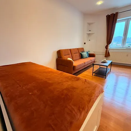 Prime Location Near Stadium & Downtown